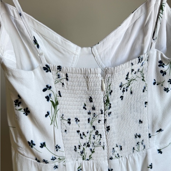 SUNDAY BEST Floral White Slit Dress in size Small - Picture 6 of 13